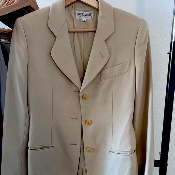 Giorgio Armani cream blazer size 4